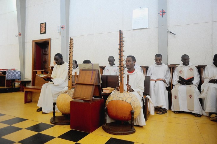 Keur Moussa monks with koras