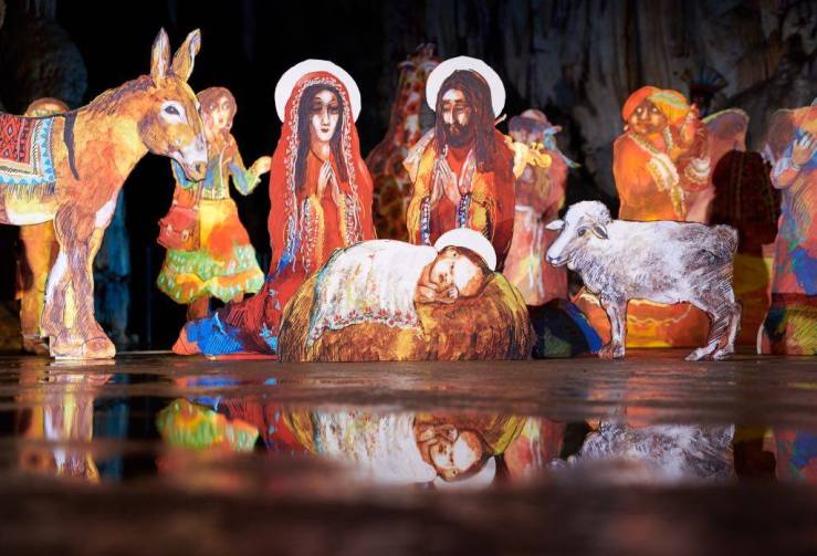 Nativity by Ejti Stih