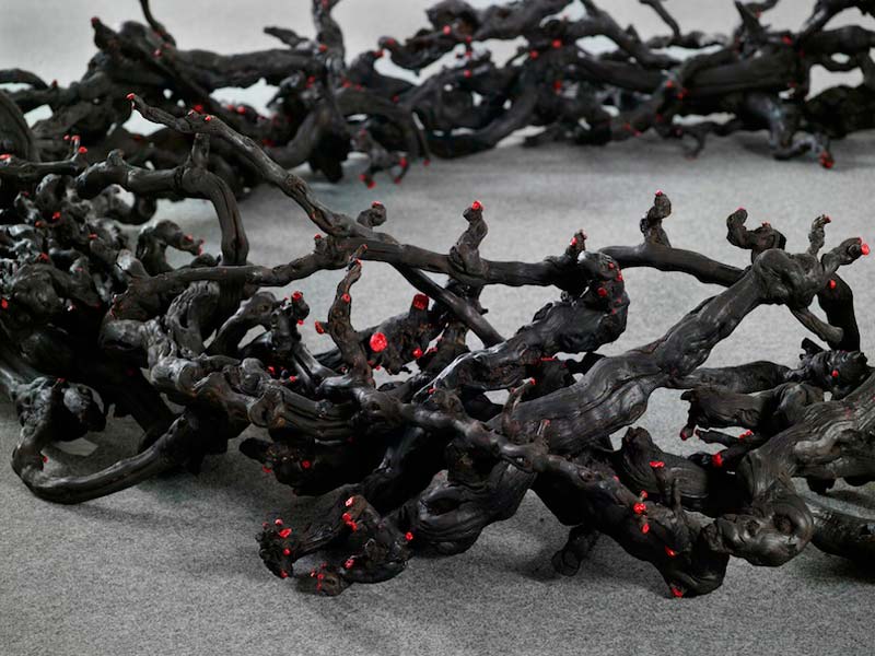 Mugot, Helene_For the Glory