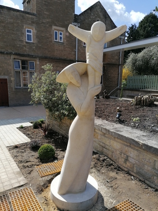 Mynheer, Nicholas_Mother and Child (Wantage)