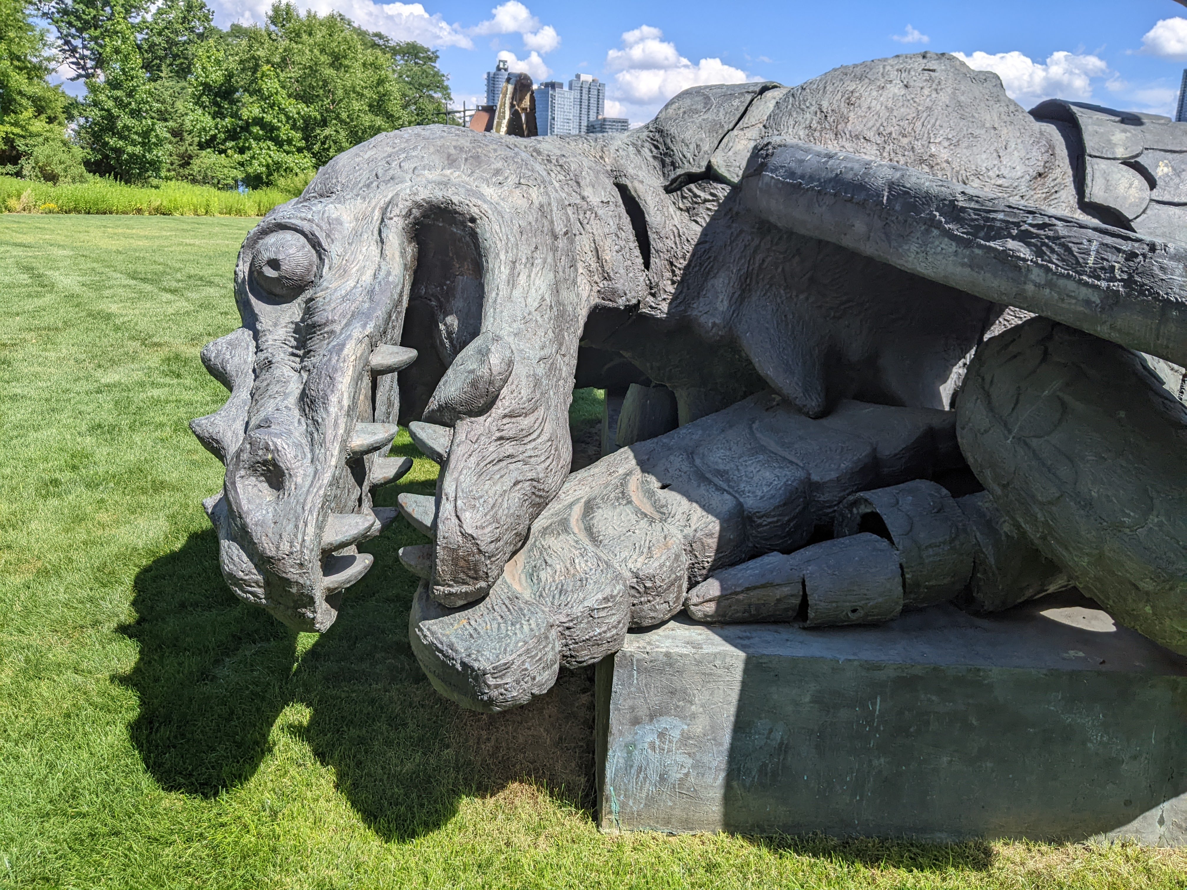 Tsereteli, Zurab_Good Defeats Evil (detail)