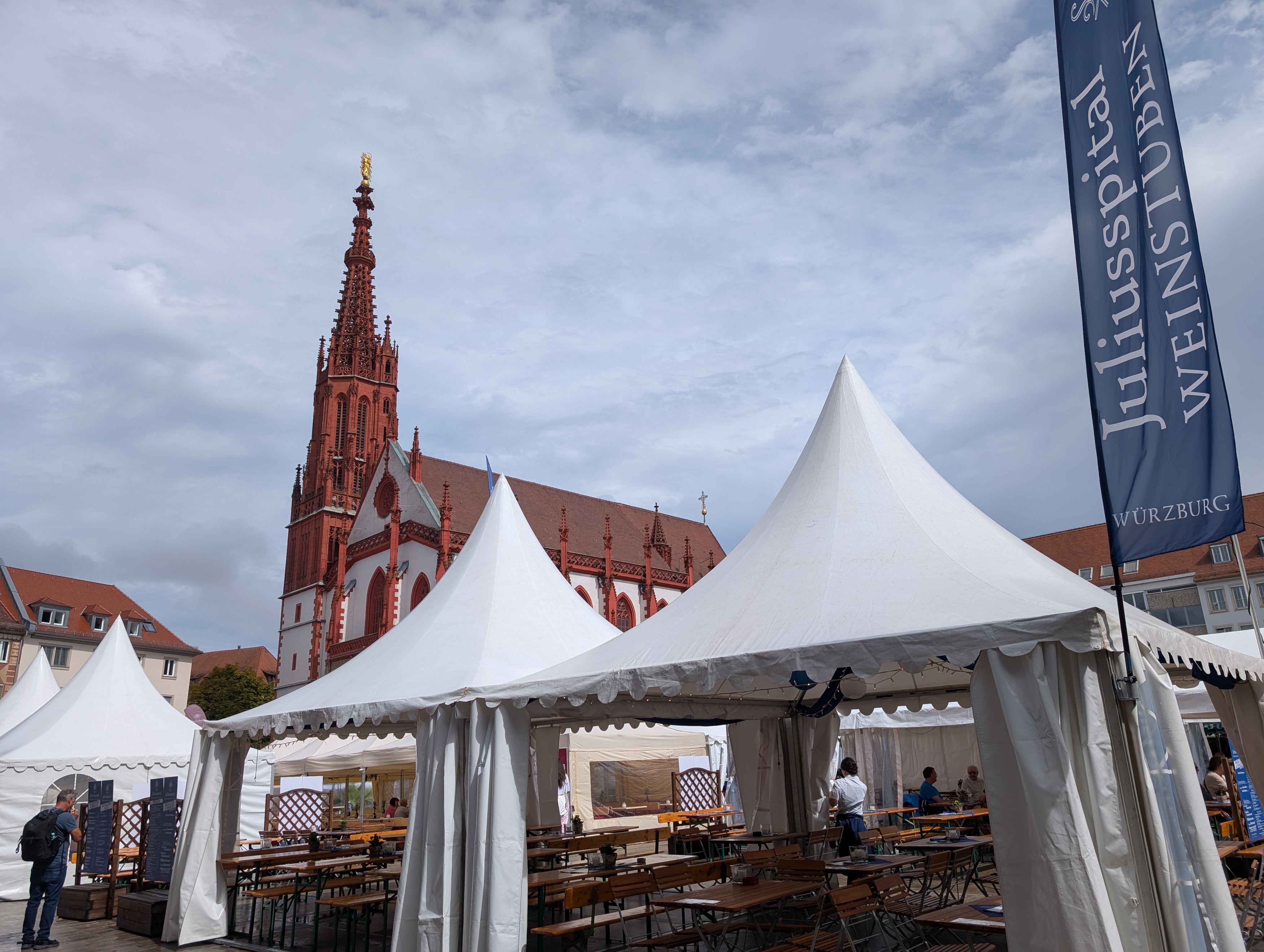 Food tents outside the Marienkapelle