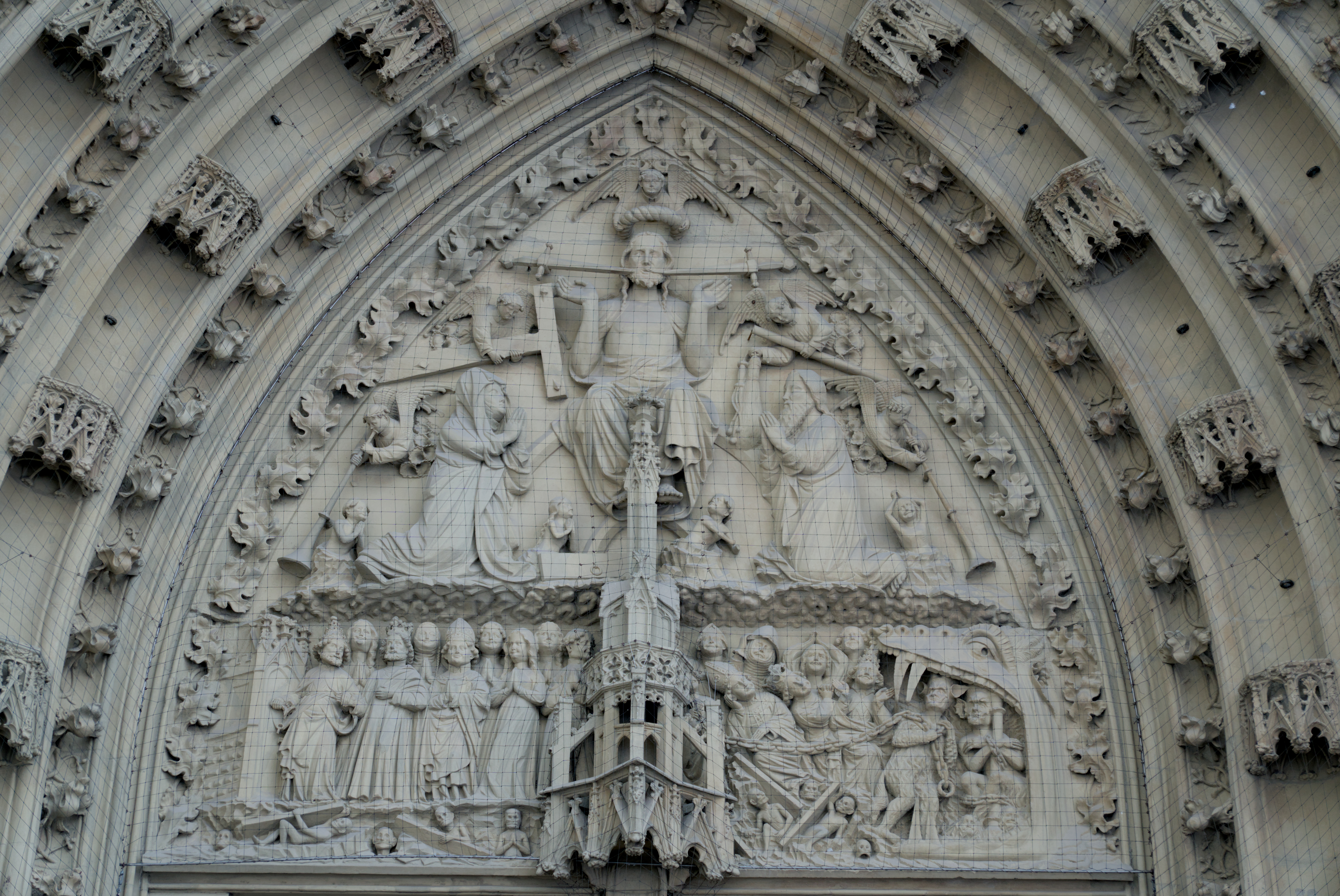 Last Judgment tympanum, Marienkapelle