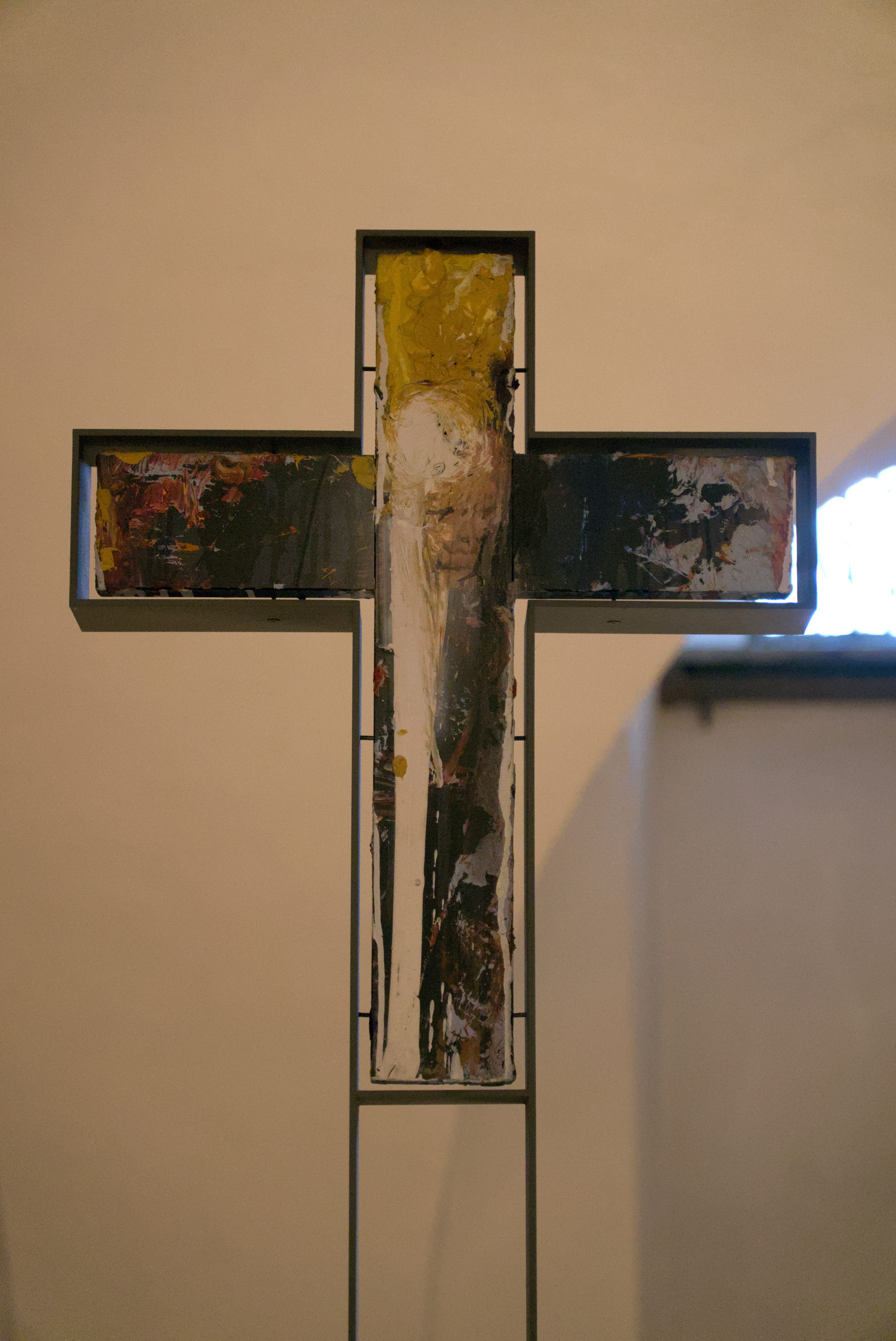 Stand cross
